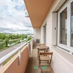 Charming Quiet With Balcony And Parking