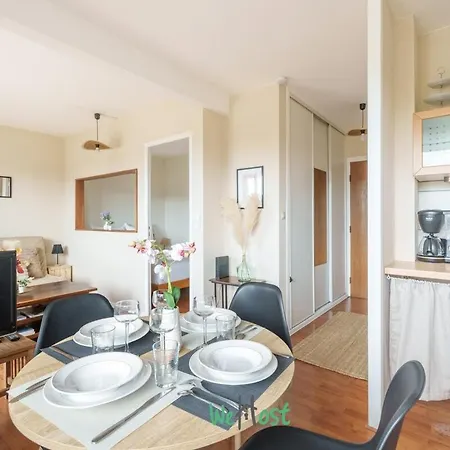 Charming Quiet With Balcony And Parking