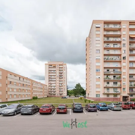 Apartment Charming Quiet With Balcony And Parking Dijon