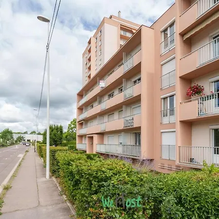 Apartment Charming Quiet With Balcony And Parking *