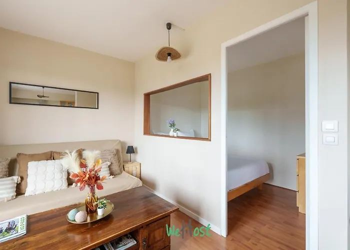 アパート Charming Quiet With Balcony And Parking