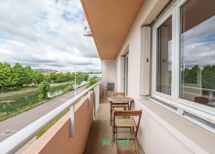 Charming Quiet With Balcony And Parking
